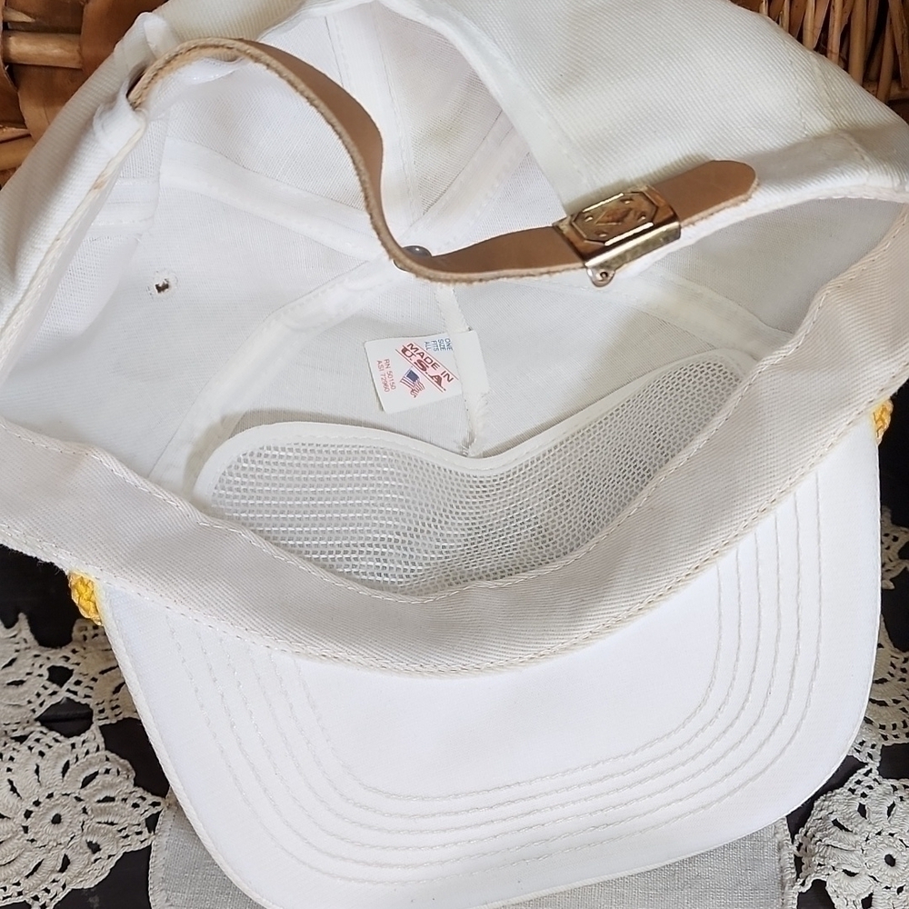 HAT - Picture 6 of 7